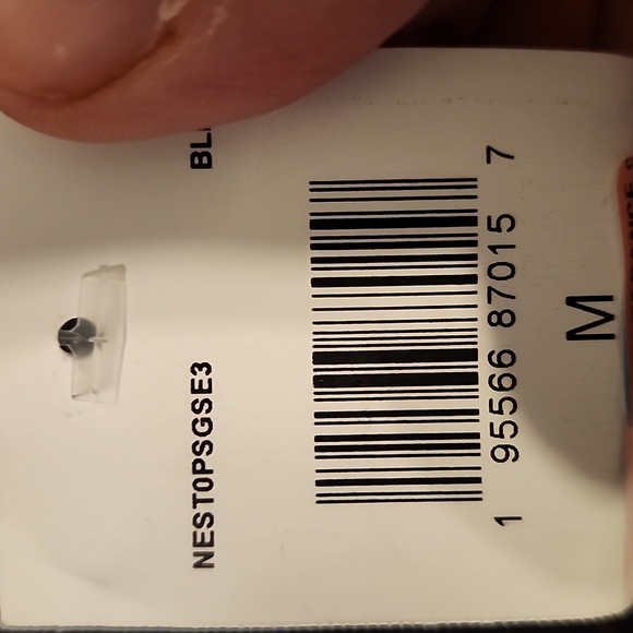 Stranger Things cropped tshirt, size Medium, New with tags. - Picture 3 of 5